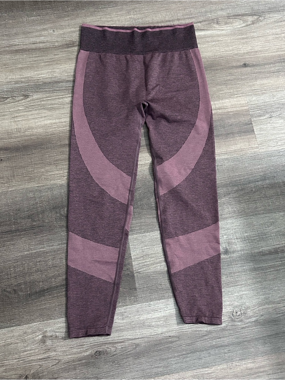 PINK Victoria's Secret Plum/Pink Seamless Leggings